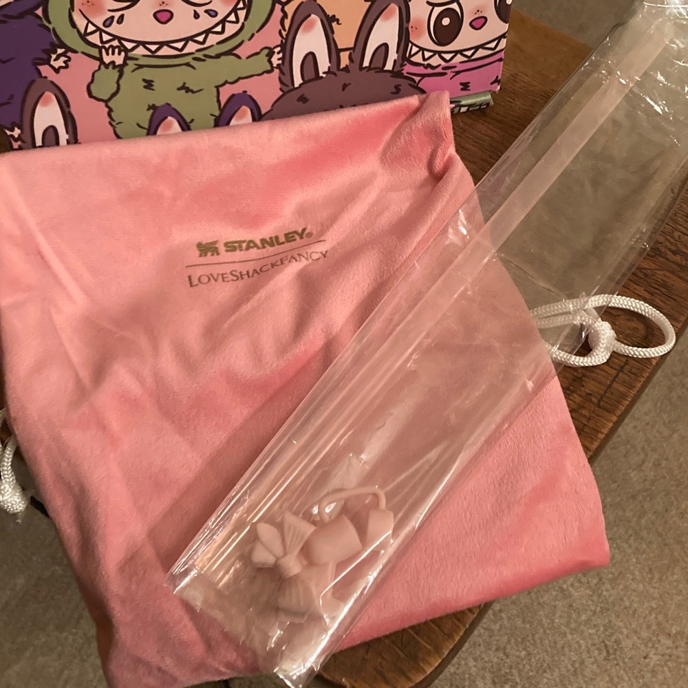 STANLEY x LOVESHACKFANCY x Labubu Collab QUENCHER H2.0 TUMBLER 40 Oz Bundle NIB - Picture 8 of 15